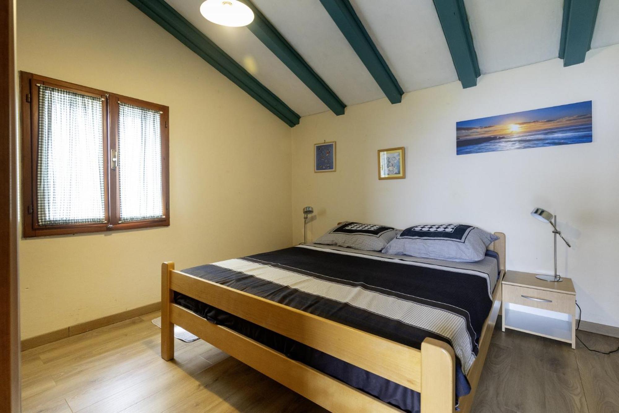 라빈 Crni In Crni - Haus Fuer 6 Personen 빌라 외부 사진